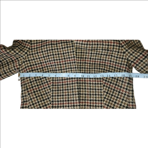 J. CREW "REGENT" Houndstooth Check 100% Wool Blazer, Embellished Collar Size 2 - Picture 11 of 14